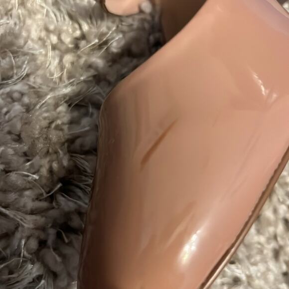 Steve Madden Vegas Pump. Perfect for upcoming holiday functions. Sz 8 - Picture 2 of 6